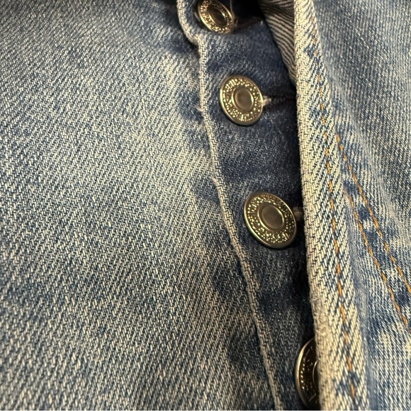 Levi's® Women's High-Rise Wedgie Straight
Cropped Jeans 31 - Picture 5 of 11